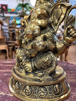Brass Sitting Ganesha Statue