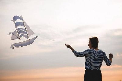 Ship Kite White