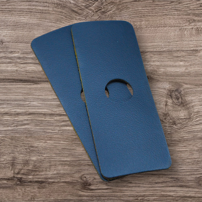 No. 01 – Black Grain w/ Tan Core