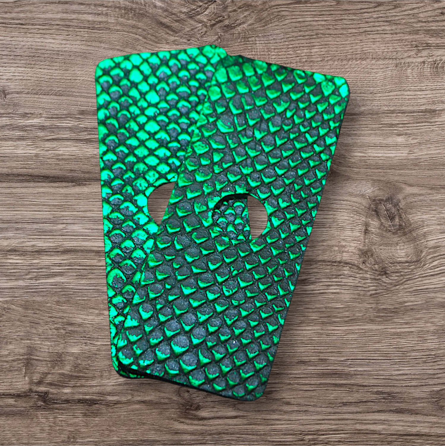 No. 36 – Reflective Emerald Scaled Leathers