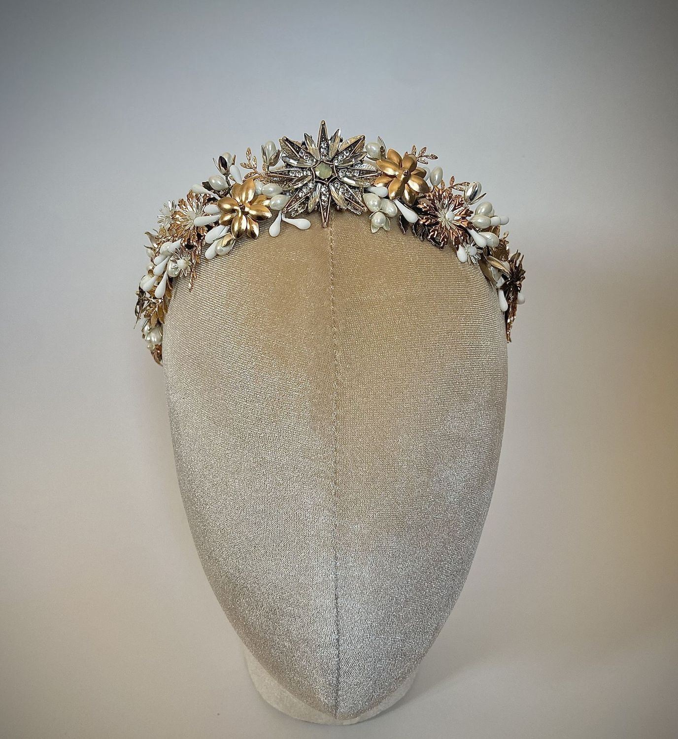 Tiara de novia Freya Dorado Tiara de novia Freya Dorado