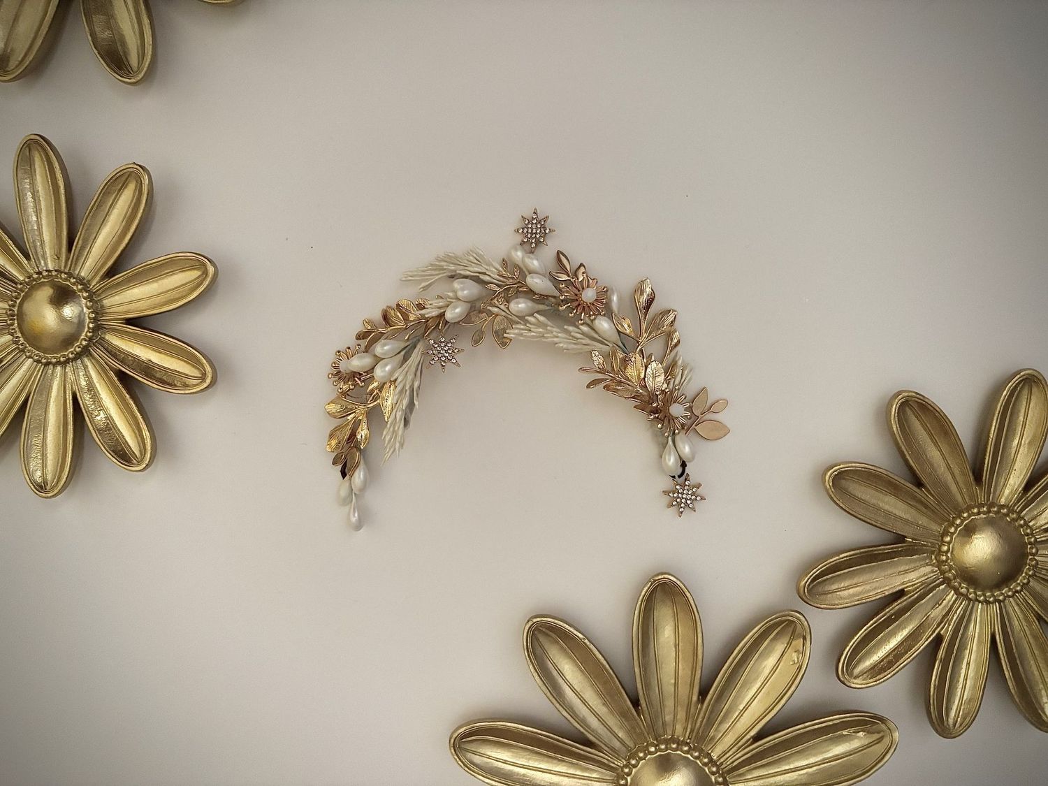 Tocado de novia especial para coleta Eos Tocado de novia especial para coleta Eos