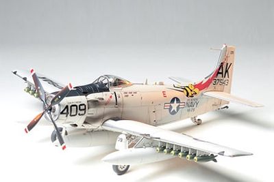 1/48 Douglas A-1H Skyraider AD-6 (A-1H) U.S.Navy