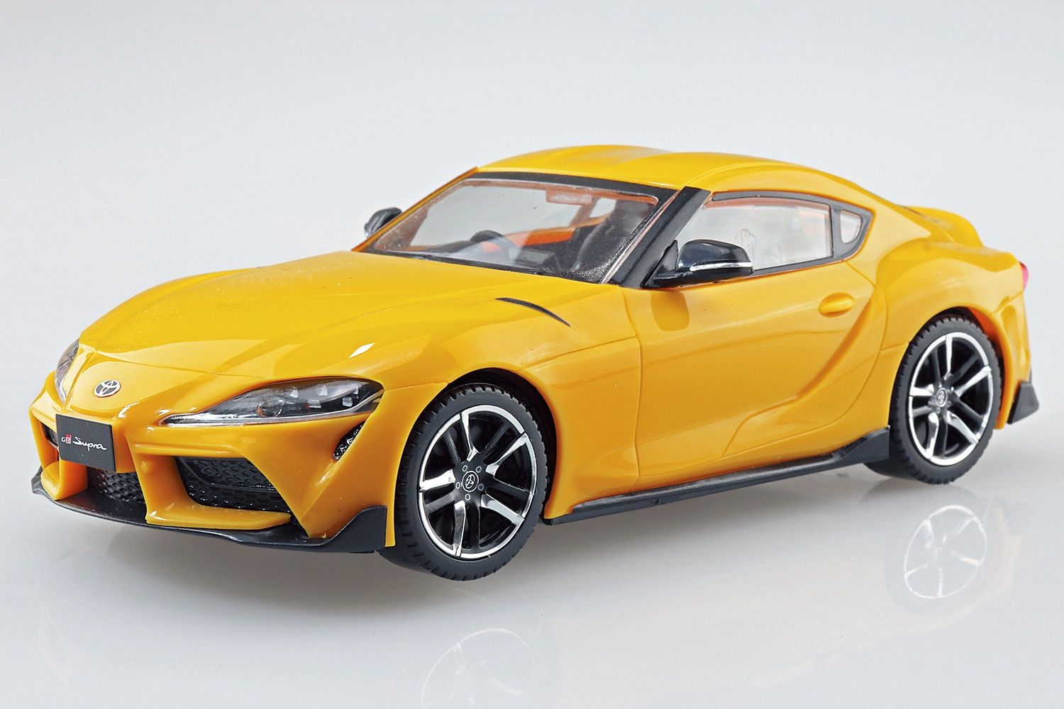 1/32 Snap Kit #10-D Toyota GR Supra (Lightning Yellow)