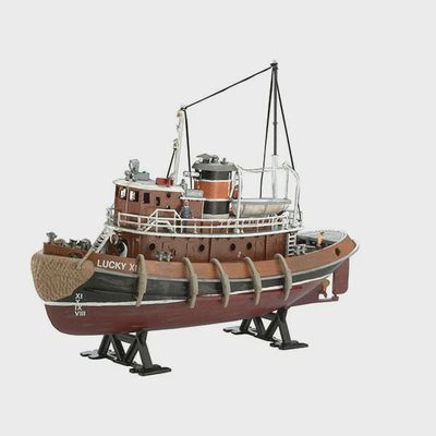 1/108 Harbour Tug Boat