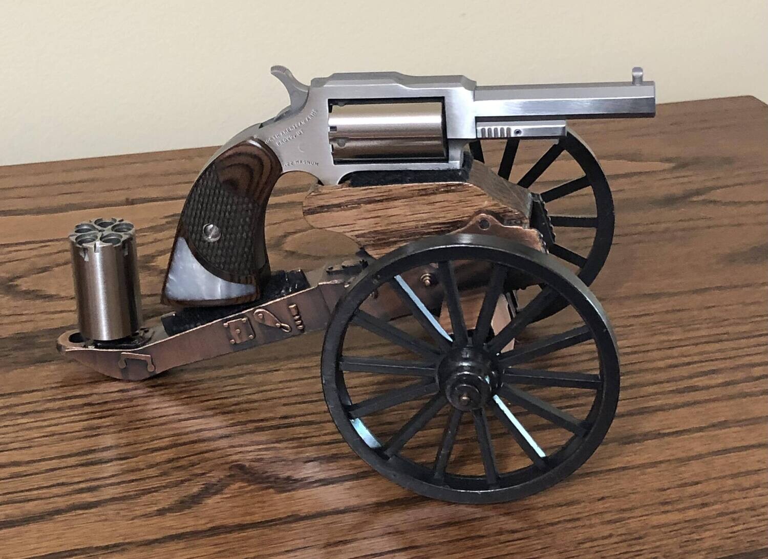 North American Arms Large (NAA) (.22 Magnum) Cannon Stand