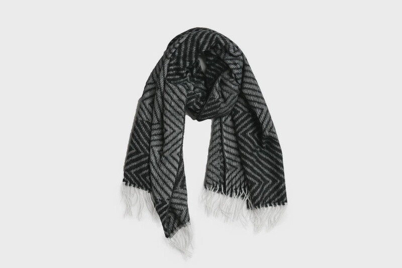 Brenda Scarf, Colour: BLK