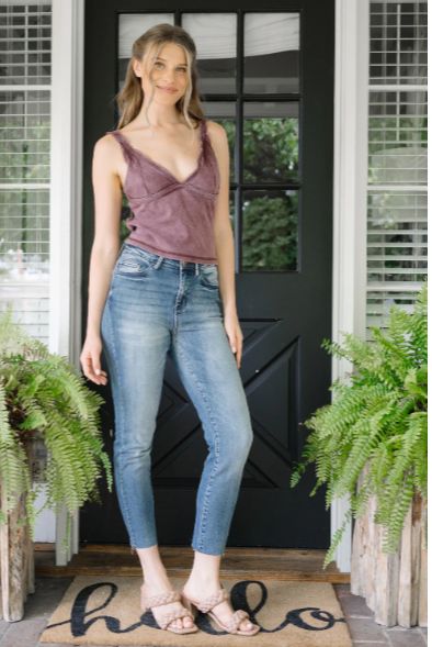 Chase High-Rise Raw Hem Relaxed Fit Jeans-Regular