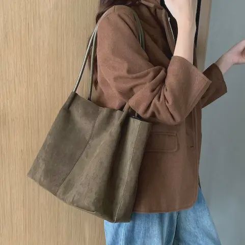 Suede-Like Microfiber Leather Tote with Cosmetic Pouch, Colour: 01 OLIVE