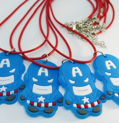âŹ0,89 - 10 Collane Capitan America pendente in PVC
