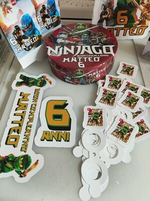 Torta finta base polistirolo lecca lecca chupa chups scenografica Ninjago