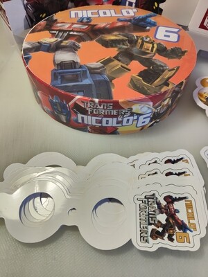 Torta finta base polistirolo lecca lecca chupa chups scenografica Transformers