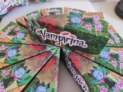 12 scatoline gadget caramelle bomboniere forma fetta di torta scenografica vampirina