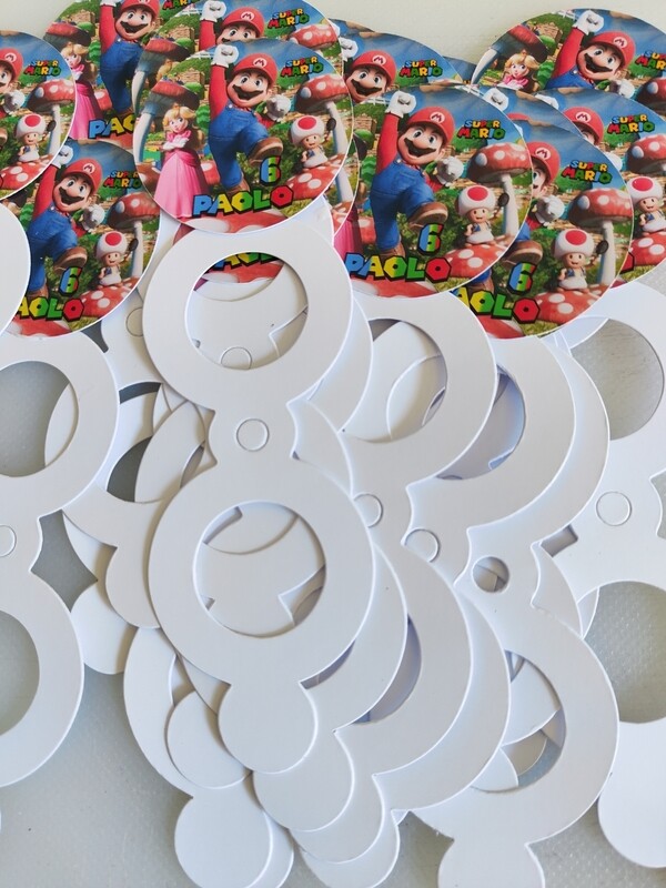 Torta finta base polistirolo lecca lecca chupa chups scenografica Super Mario Bros