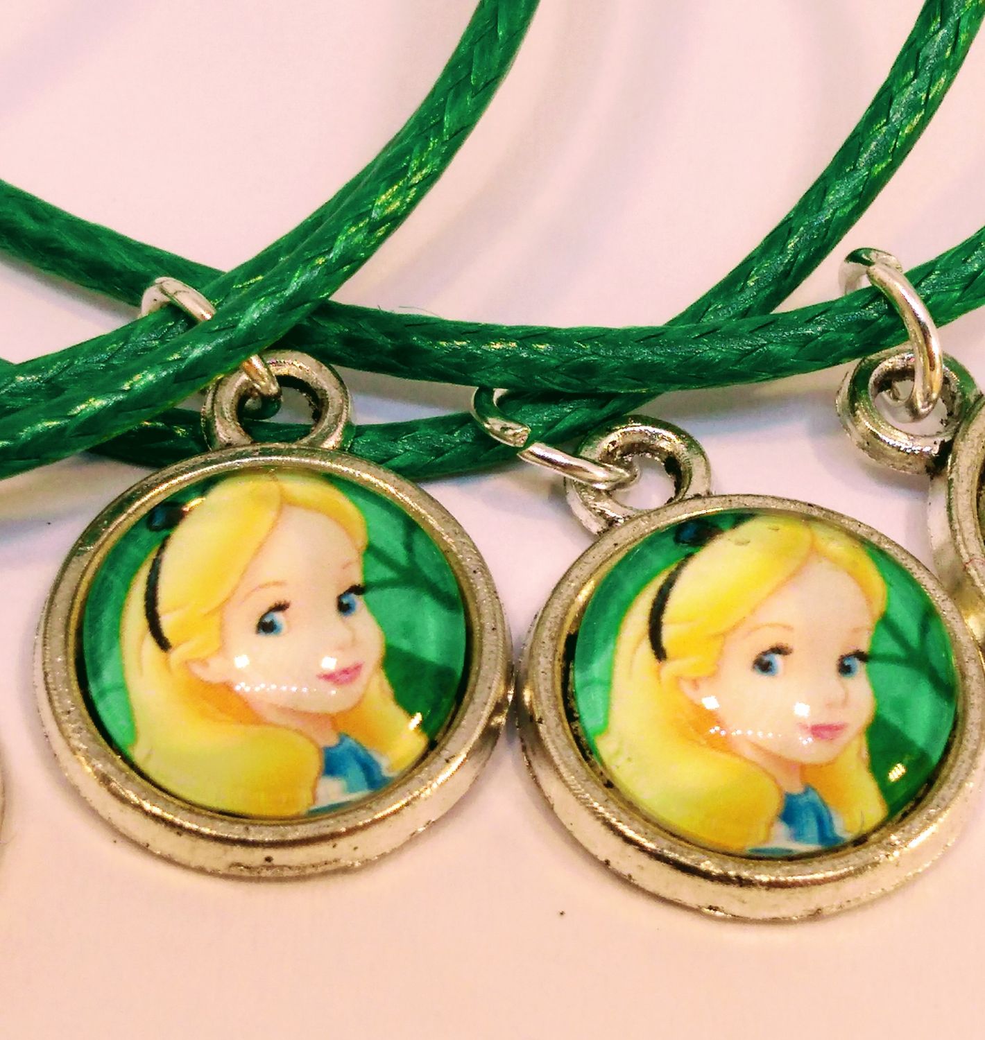 Collane a tema ciondolo cabochon alice nel paese delle meraviglie
