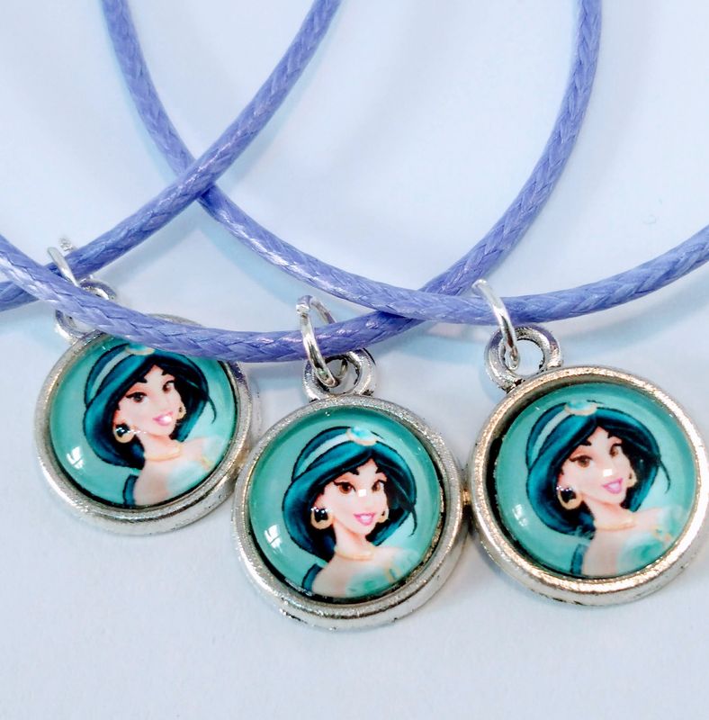 Collane a tema ciondolo cabochon jasmine aladdin