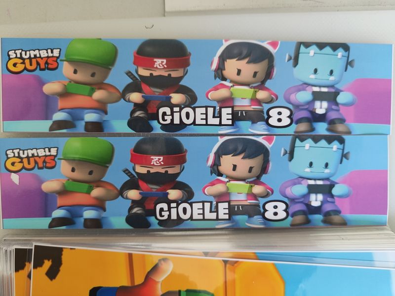 etichette adesive bottiglia bottigliette acqua personalizzabile con nome kit festa compleanno stumble guys