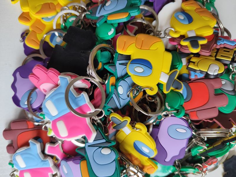 Gadget Among Us personalizzabili regalini fine festa a tema