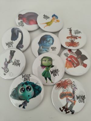 spille zaino scuola magneti frigo inside out personalizzati gadget regalini fine festa compleanno