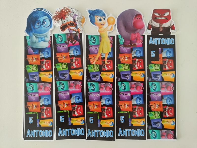 cartoncini segnaposto per barrette Kinder classico e maxi personalizzabili con nome festeggiat* e p…
