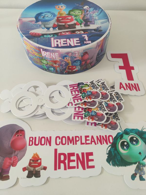 Torta finta Chupa Chups Inside Out polistirolo scenografica personalizzata