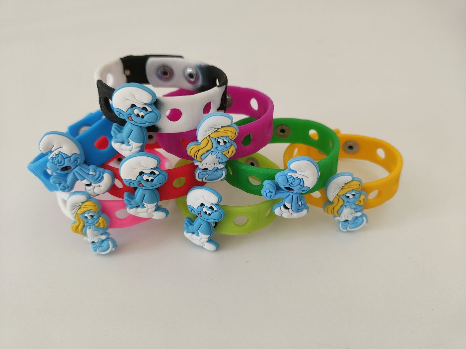 10 Bracciali in gomma personaggi 2D Puffi regali fine festa