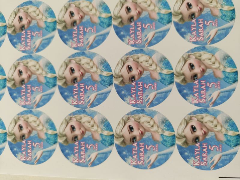 Adesivi tag tondo Frozen personalizza tappo Acqua succo frutta vasetti