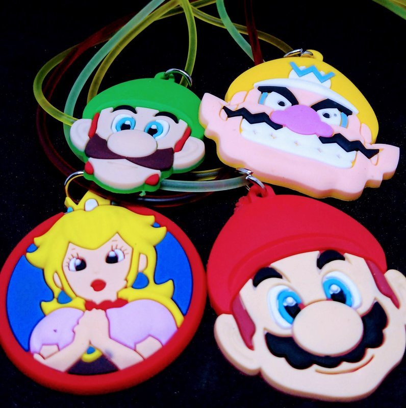 Collane super Mario Gadget personalizzati regali fine festa