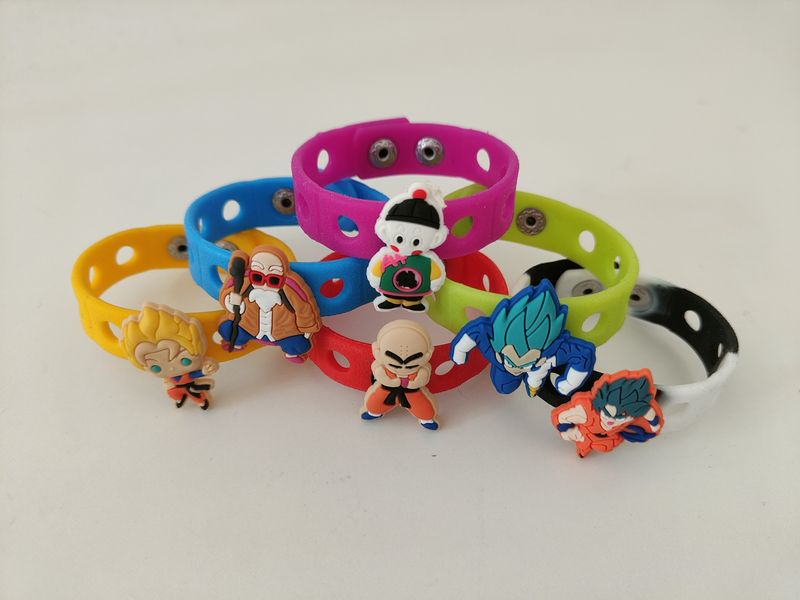 10 Bracciali in gomma personaggi 2D Dragon Ball regali fine festa