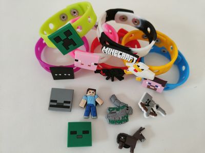 10 Bracciali in gomma personaggi 2D Minecraft regali fine festa