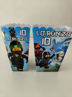 1 scatolina Popcorn Ninjago personalizza allestimento tavolo festa 1 scatolina Popcorn Ninjago personalizza allestimento tavolo festa
