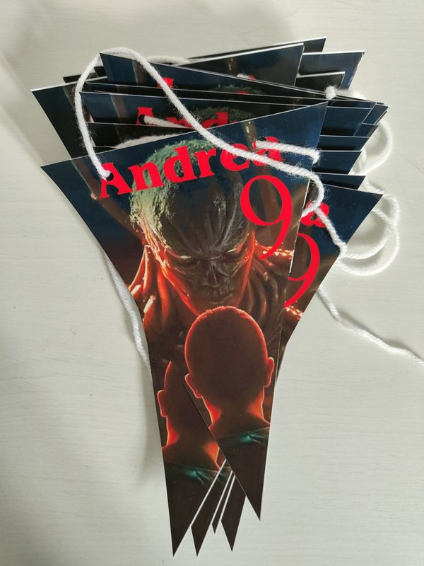 Festone Stranger Things personalizza bandierine triangolari festa