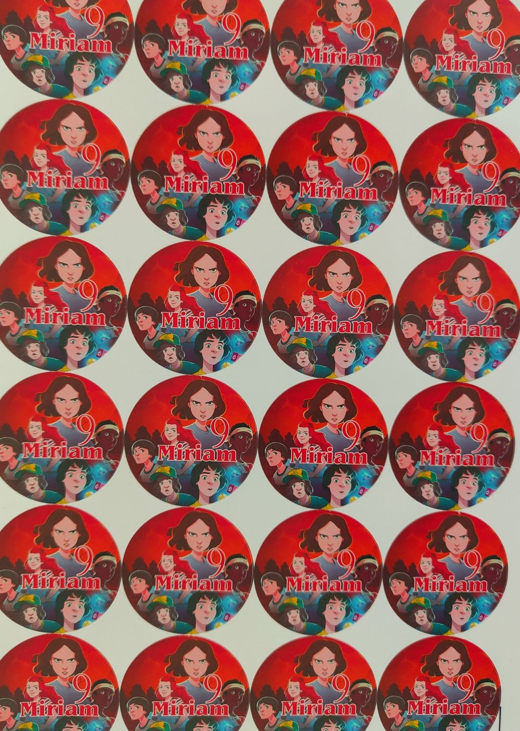 Adesivi tag tondo Stranger Things personalizza tappo Acqua succo frutta vasetti