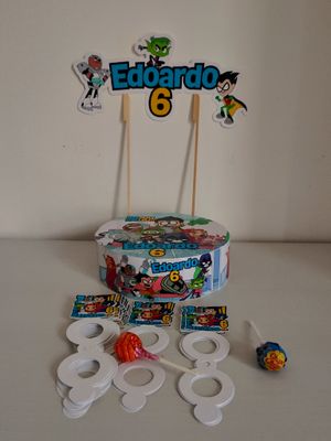 Torta Chupa Chups Teen Titans Go polistirolo personalizzata Torta Chupa Chups Teen Titans Go polistirolo personalizzata