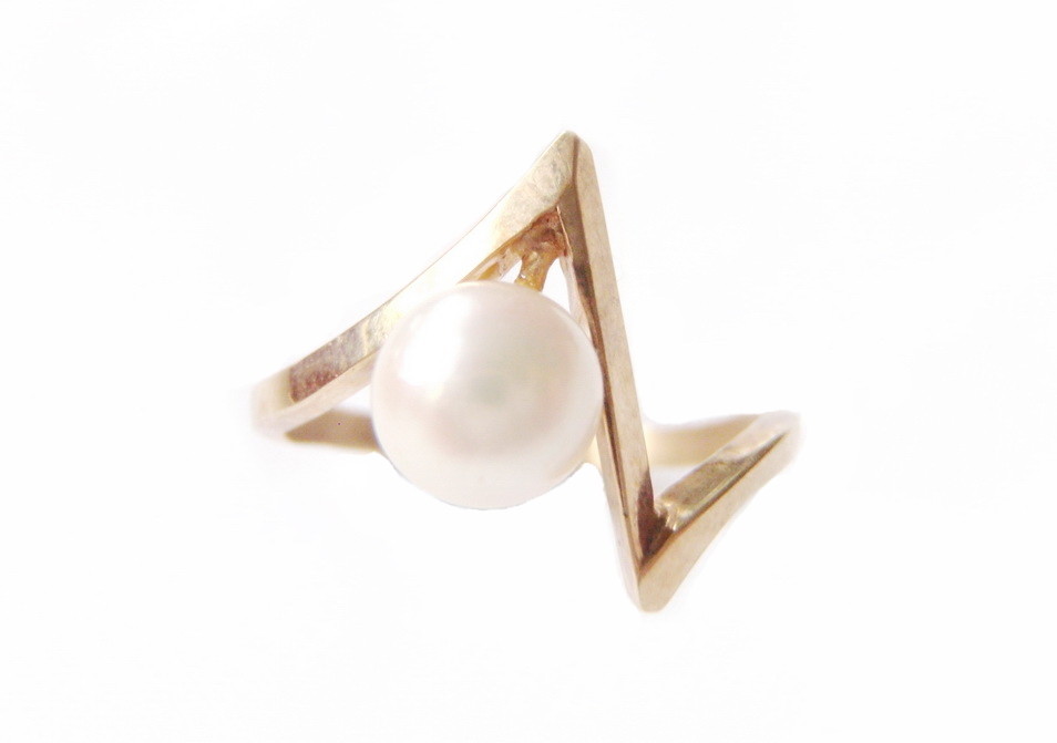 1960s Mid Century Zig Zag Gold Pearl Ring by SKAL