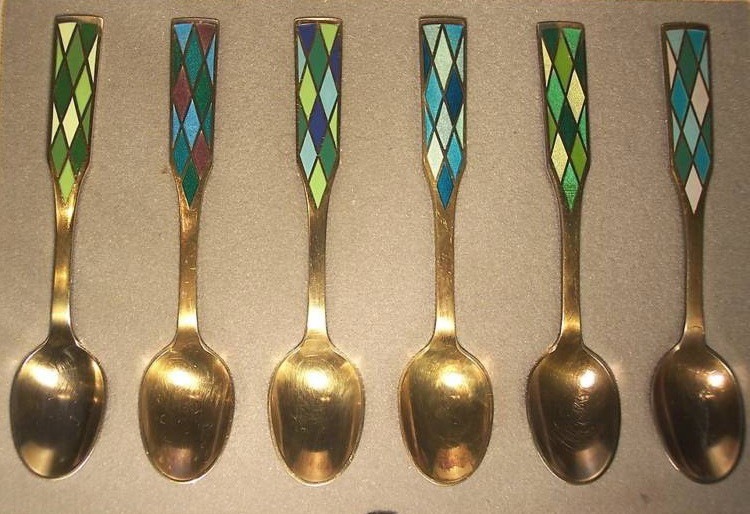 6 Georg Jensen Silver Harlequin Guilloche Demitasse Spoons
