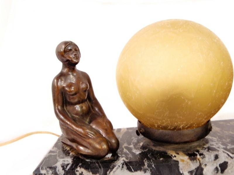2 Bronze nude flapper lamp on black marble