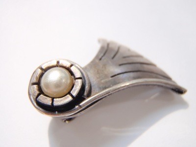 Gorgeous vintage Taxco earrings for the vintage bride