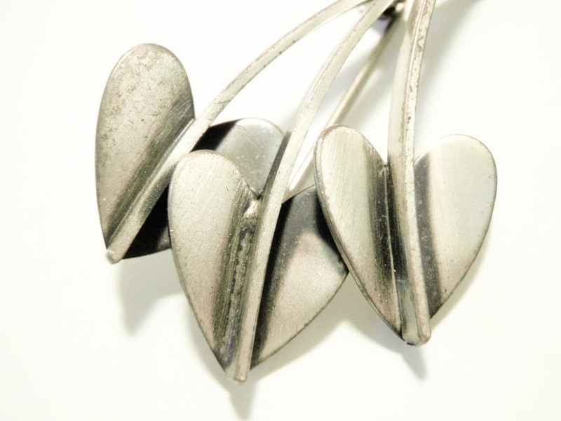 Three Leaf Jewel Art Sterling Brooch / Piin