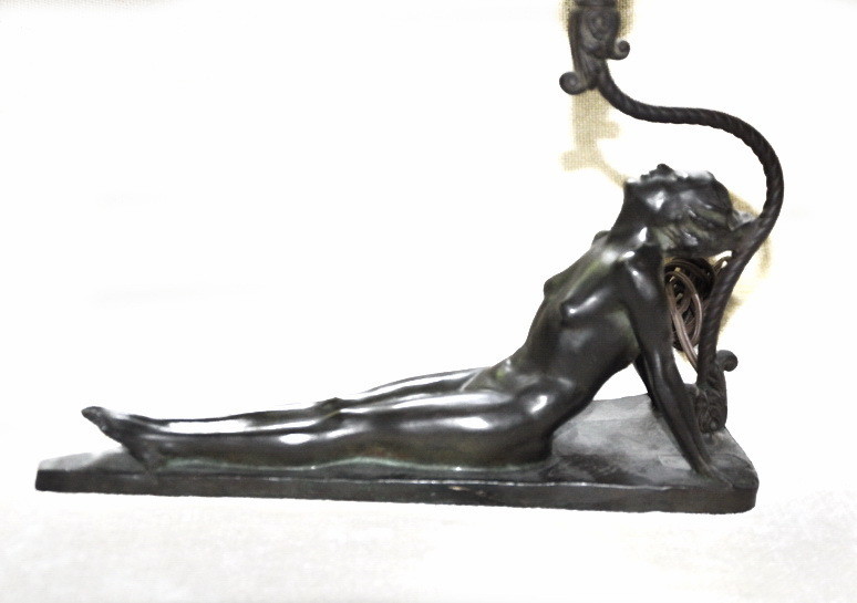 Genuine art deco 1926 Electrolite nude flapper lamp