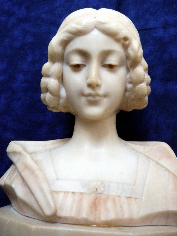 19th Century Renaissance Lady Sculpture
