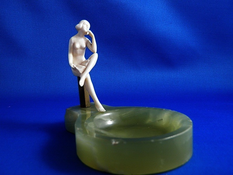 1920s Art Deco Ivory Nude Reading Sculpture Trinket Jewelry Tray Ashtray