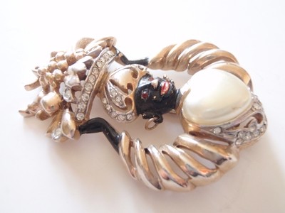 Reja Blackamoor Pearl Gold Plated  Brooch 
