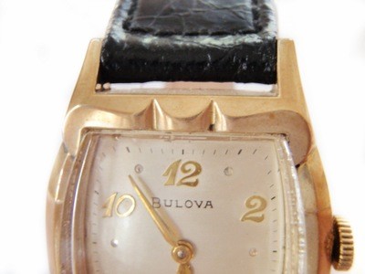 RARE 1955 Bulova Scalloped Fancy Case Watch 