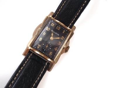 1940's Bulova Watch with Scalloped Bezel and Extended Lugs 