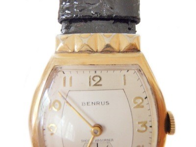 1940's Two Tone Benrus Hidden Lugs 