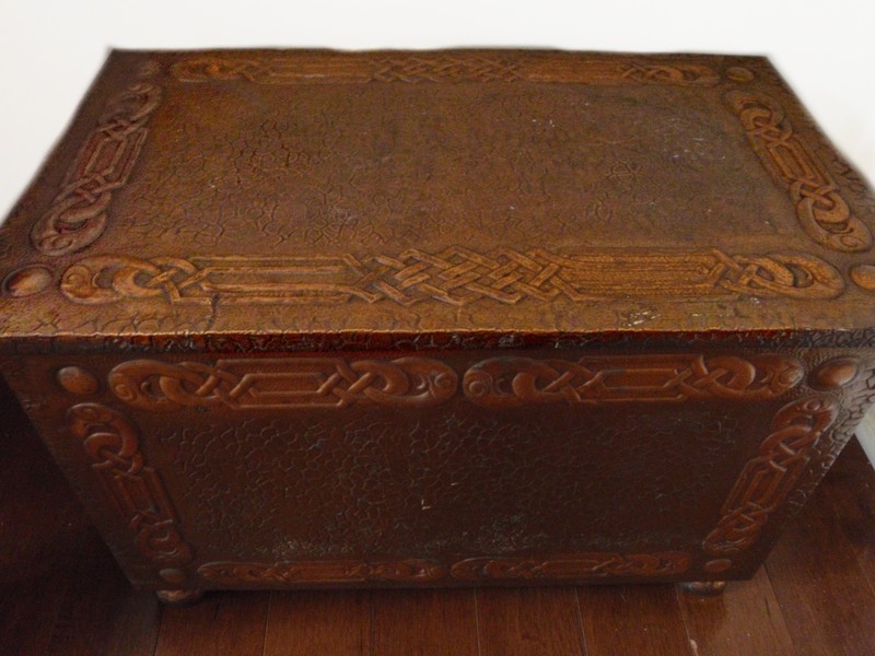 Arts &amp; Crafts Copper Keepsake and Blanket Box 