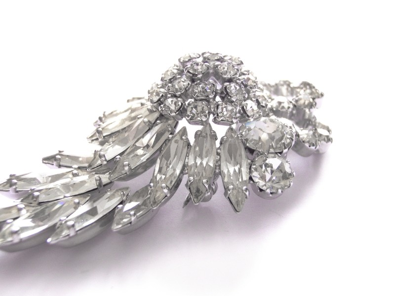 Vintage Large  3 Inch Crystal Brooch for Evening Wear Red Carpet