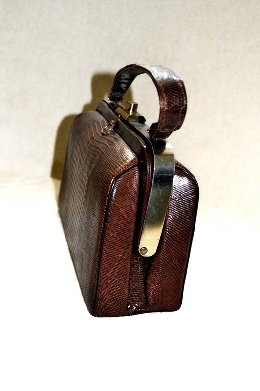 30's to 40's Art Deco Genuine Alligator Vintage Handbag / Purse