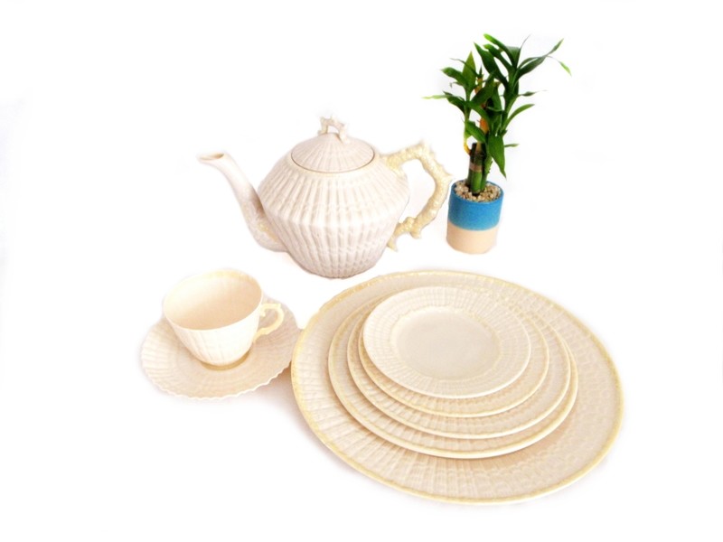 42 pc Belleek Limpet Cabaret Tea Set Teapot CS and Plates